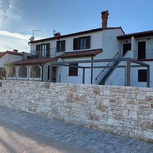 Appartamento Apartments&room Piutti, Bale